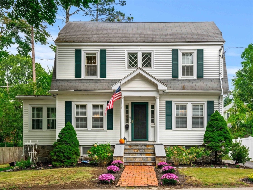 19 Brookside Park, Milton, MA 02186 Compass