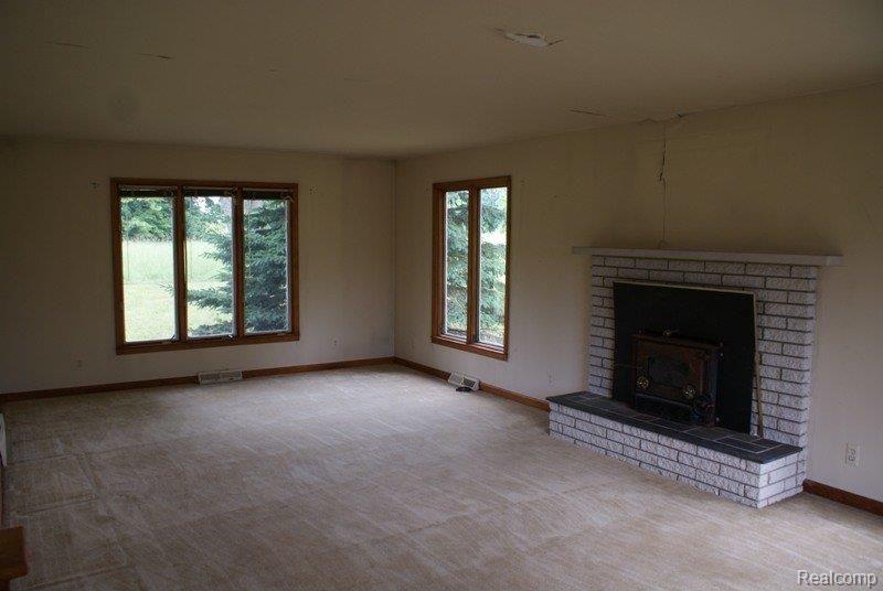 4856 Thomas Road Metamora, MI 48455 - Photo 8 of 18 DSC09169.JPG
