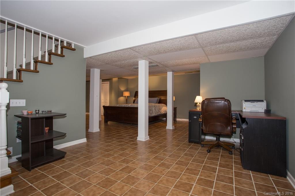 9 West Raleigh Road, Unit B Asheville, NC 28803 - Photo 17 of 24 Gallery Image 17