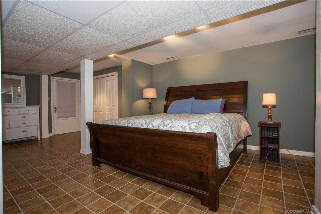 9 West Raleigh Road, Unit B Asheville, NC 28803 - Photo 18 of 24 Gallery Image 18