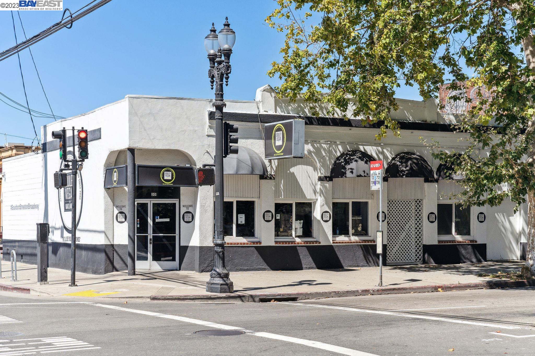 222 Broadway, Unit 1004 Oakland, CA 94607 - Photo 59 of 60 a view of street along with retail shop and buildings