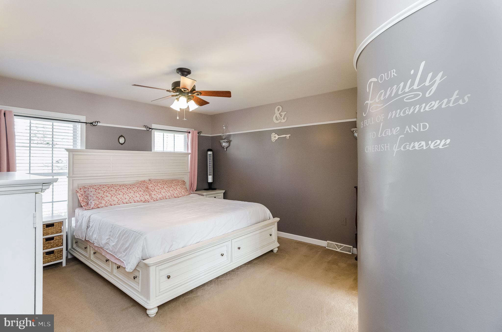 6778 St Pauls Road King George, VA 22485 - Photo 31 of 74 Master bedroom - notice the curved wall!
