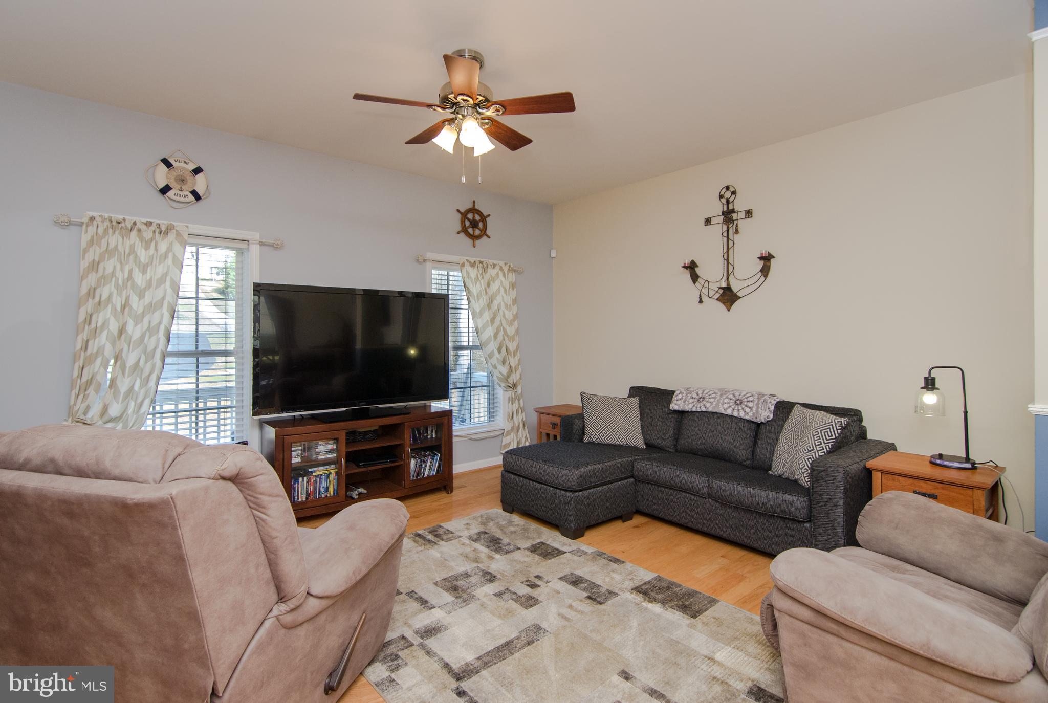 6778 St Pauls Road King George, VA 22485 - Photo 9 of 74 Living room