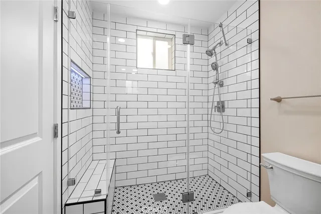 $945,000 | 6413 Jamieson Avenue, Reseda, CA 91335