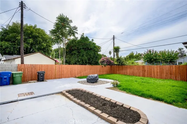 $945,000 | 6413 Jamieson Avenue, Reseda, CA 91335