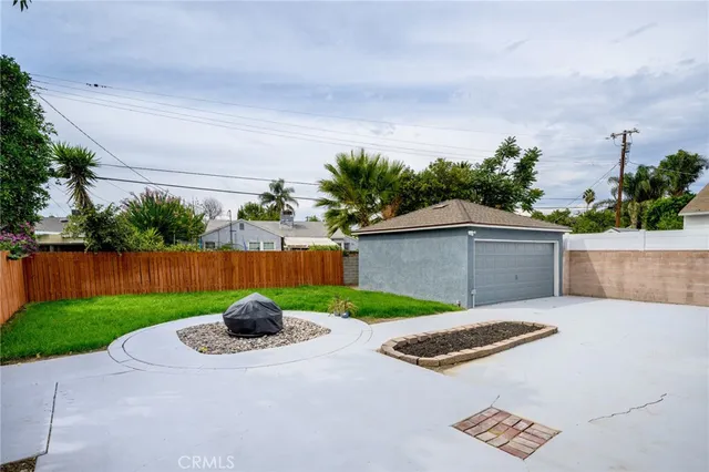$945,000 | 6413 Jamieson Avenue, Reseda, CA 91335