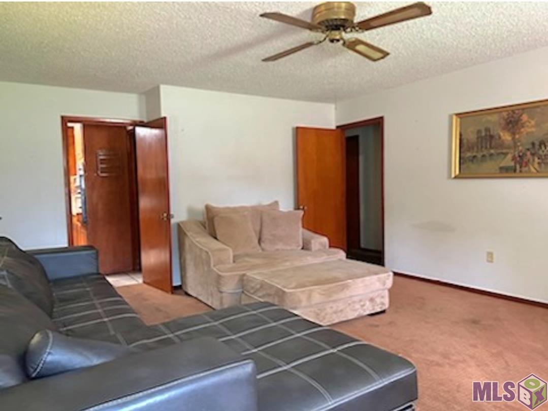 3161 Conley Avenue Baton Rouge, LA 70805 - Photo 2 of 6 Living