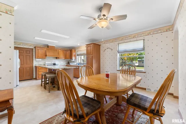 $269,900 | 225 Carroll Street, Colona, IL 61241