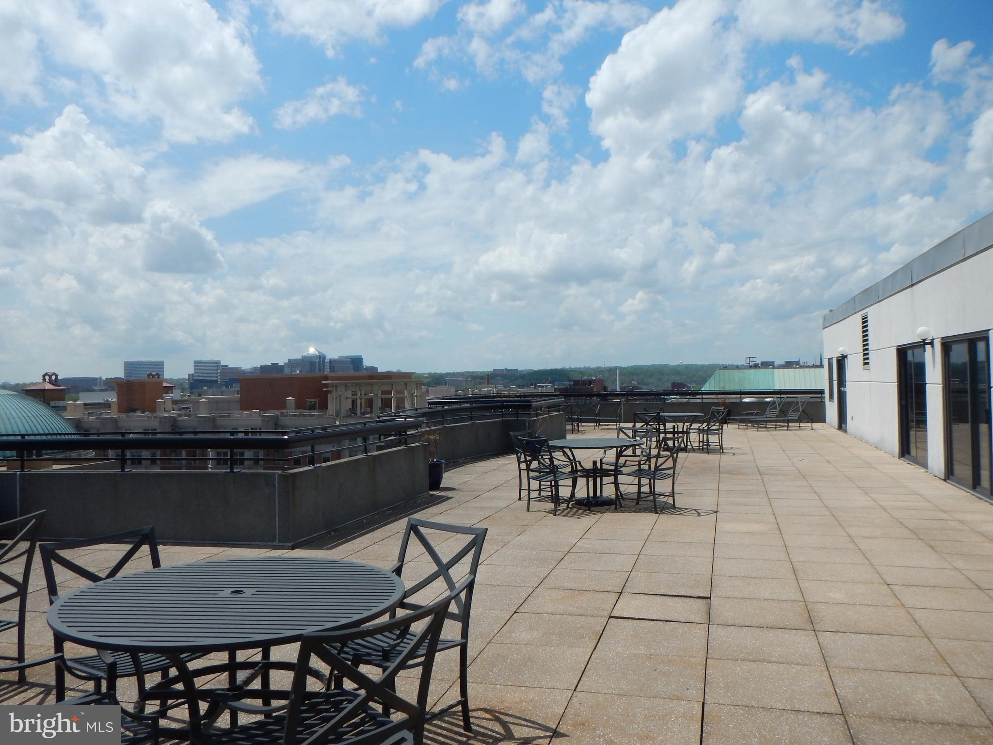 2311 M Street Northwest, Unit 802 Washington, DC 20037 - Photo 22 of 25 Community