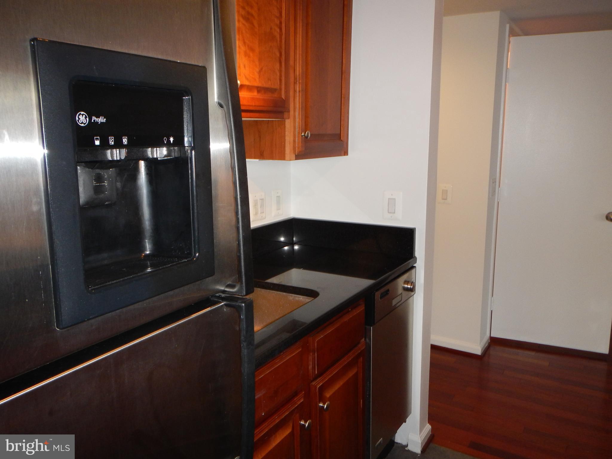 2311 M Street Northwest, Unit 802 Washington, DC 20037 - Photo 10 of 25 Kitchen