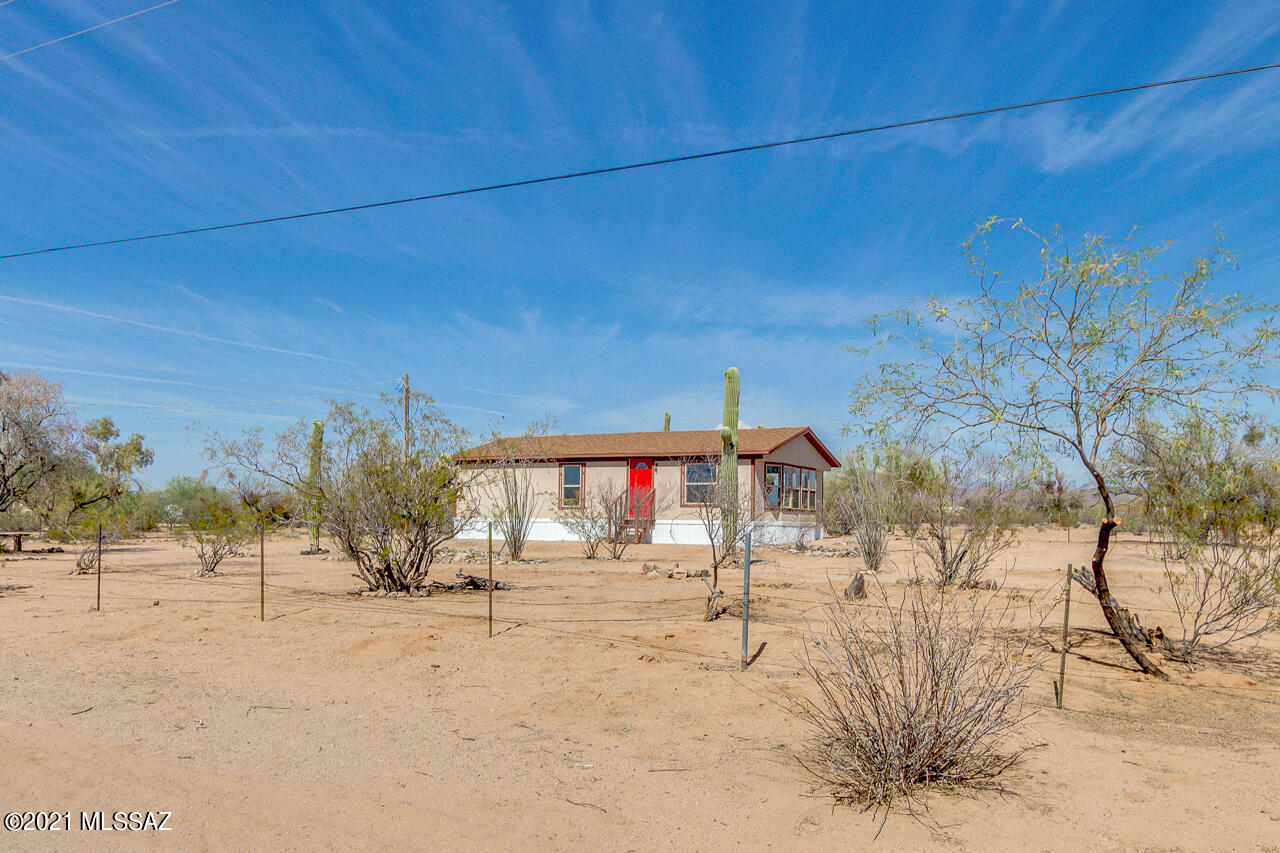 6860 North Sanders Road Tucson, AZ 85743 - Photo 1 of 26 Gallery Image 1