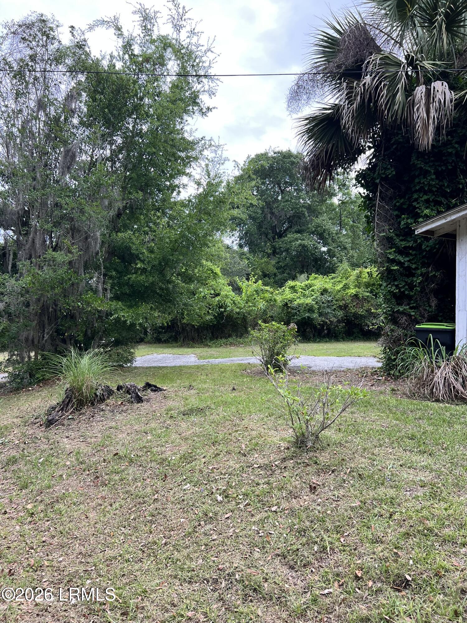 405 Waight Street Beaufort, SC 29902 - Photo 7 of 17 IMG_6221