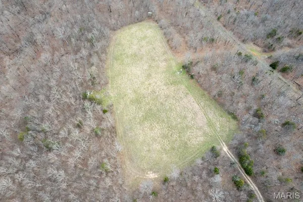 $6,300,000 | 805 Vineyard Lake Road, Bismarck, MO 63624