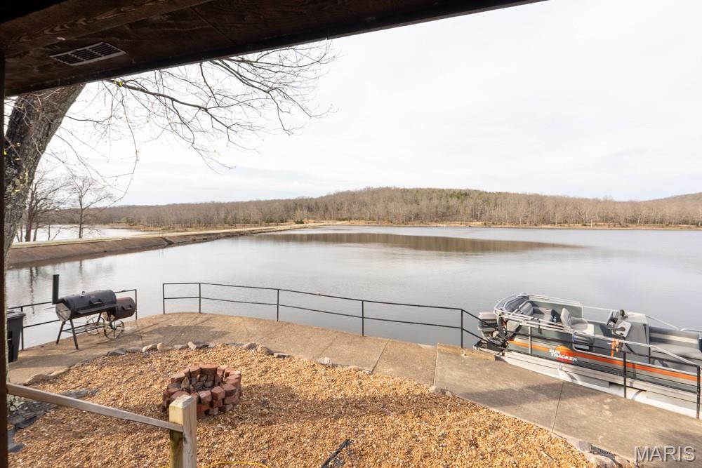 805 Vineyard Lake Road Bismarck, MO 63624 - Photo 27 of 64