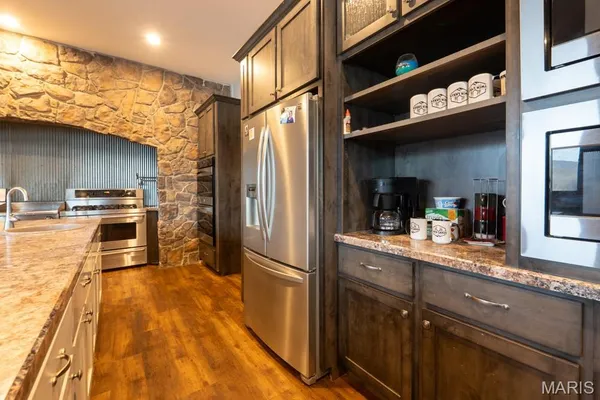 $6,300,000 | 805 Vineyard Lake Road, Bismarck, MO 63624