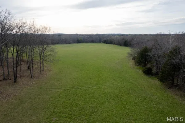 $6,300,000 | 805 Vineyard Lake Road, Bismarck, MO 63624