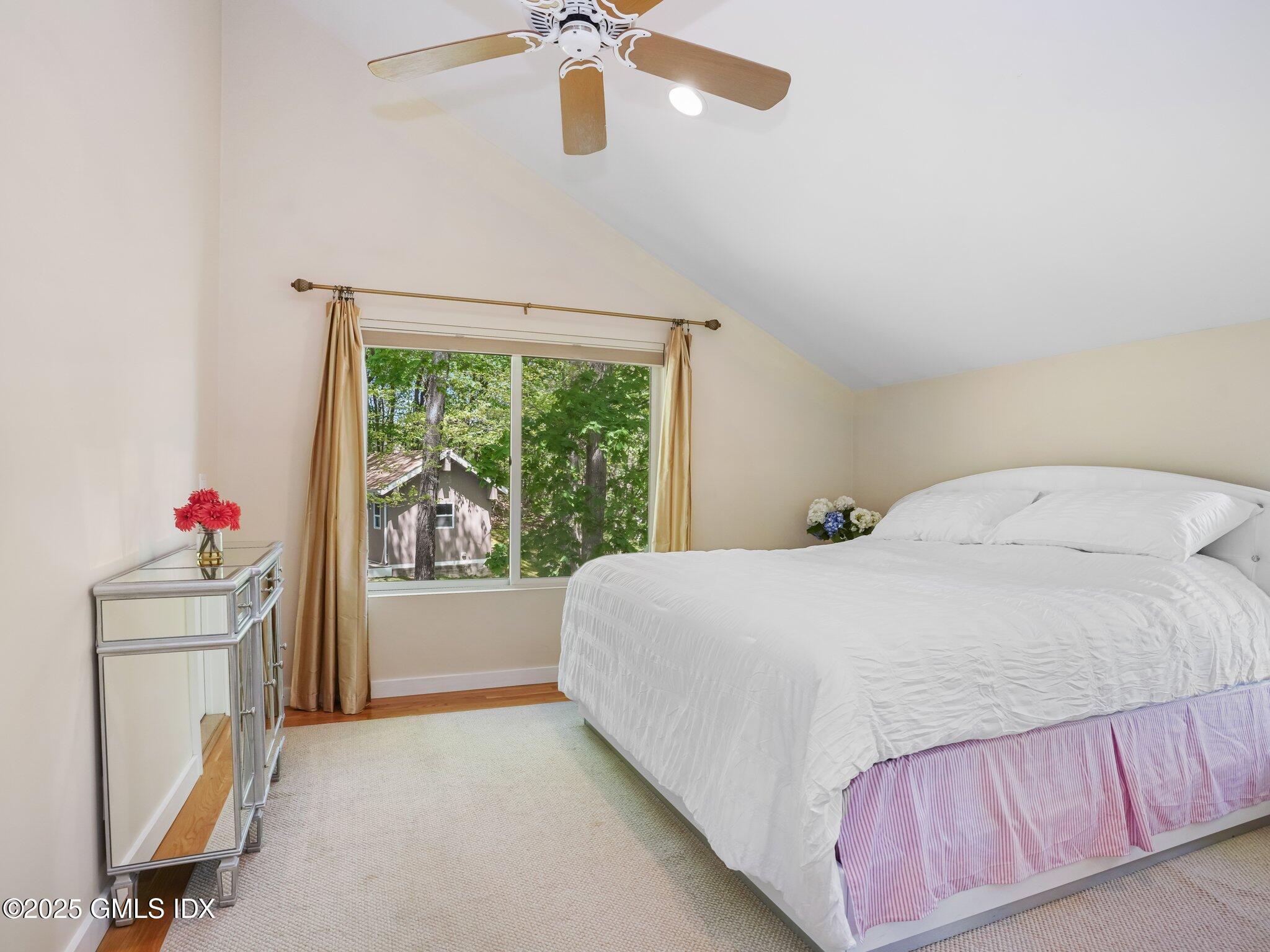 228 Pemberwick Road Greenwich, CT 06831 - Photo 11 of 33 44-web-or-mls-228-pemberwick-rd