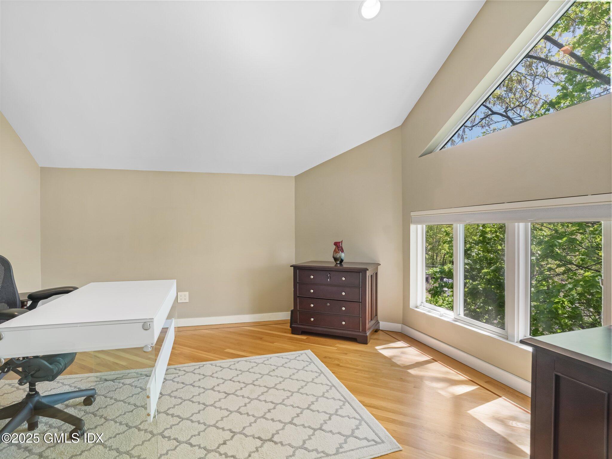 228 Pemberwick Road Greenwich, CT 06831 - Photo 19 of 33 36-web-or-mls-228-pemberwick-rd