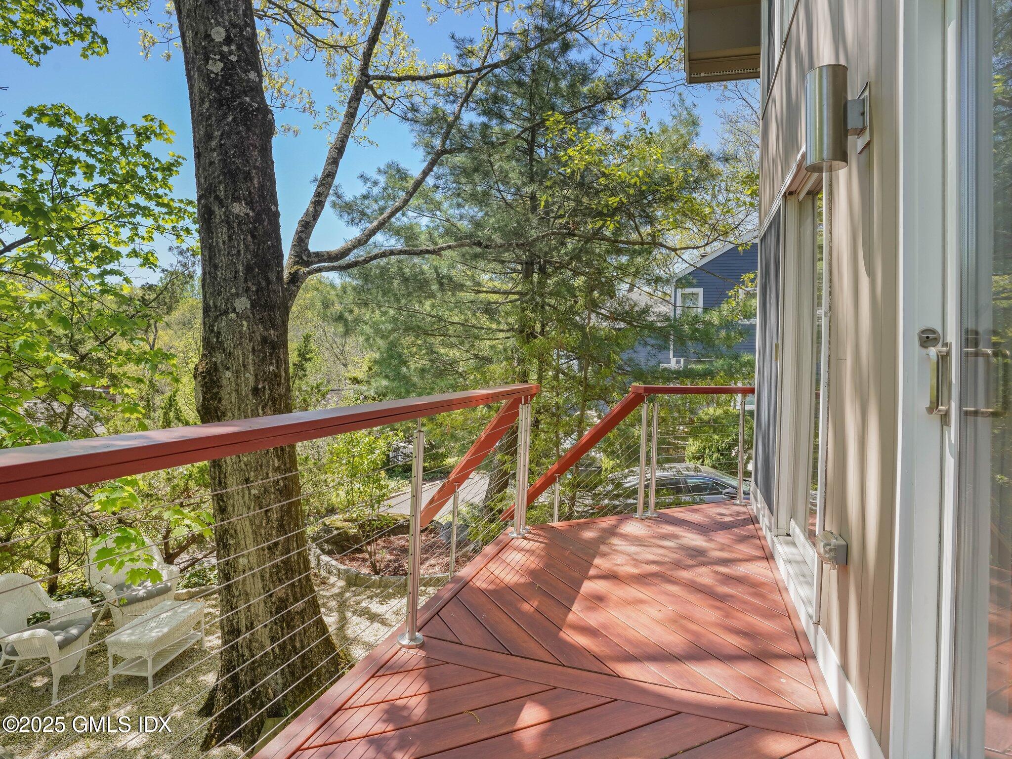 228 Pemberwick Road Greenwich, CT 06831 - Photo 10 of 33 51-web-or-mls-228-pemberwick-rd