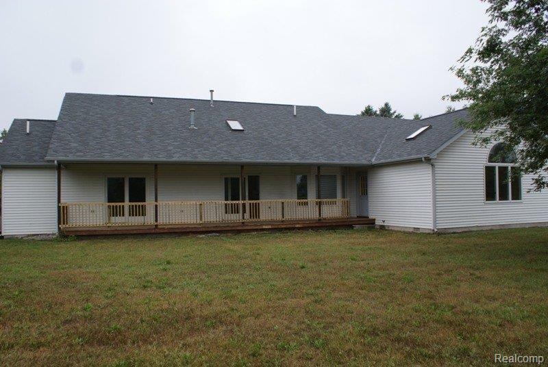 2330 North Lapeer Road Lapeer, MI 48446 - Photo 3 of 24 DSC03295