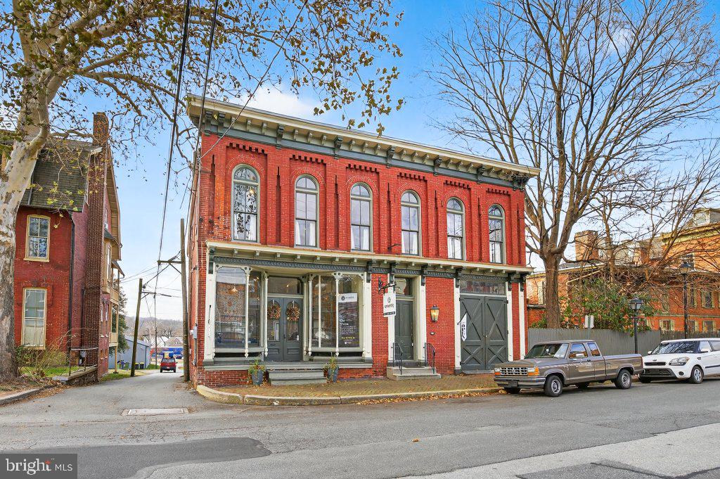 22 South 2nd Street Columbia, PA 17512 - Photo 1 of 40