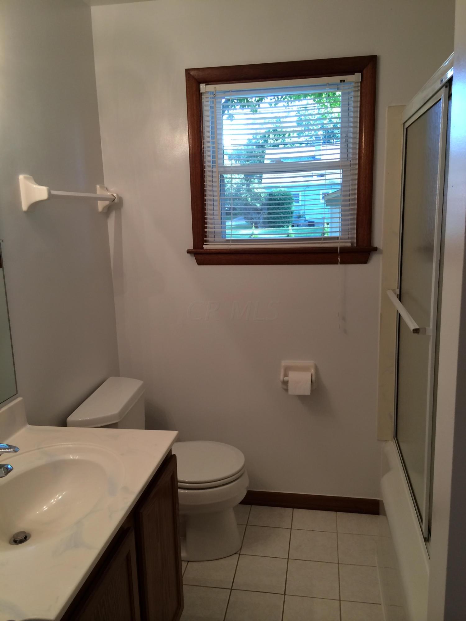 2512 Swansea Road Columbus, OH 43221 - Photo 6 of 7