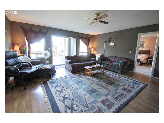 47250 Southeast Clausen Road Estacada, OR 97023 - Photo 4 of 15 Gallery Image 4