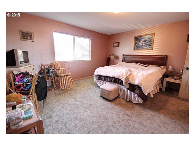 47250 Southeast Clausen Road Estacada, OR 97023 - Photo 8 of 15 Gallery Image 8