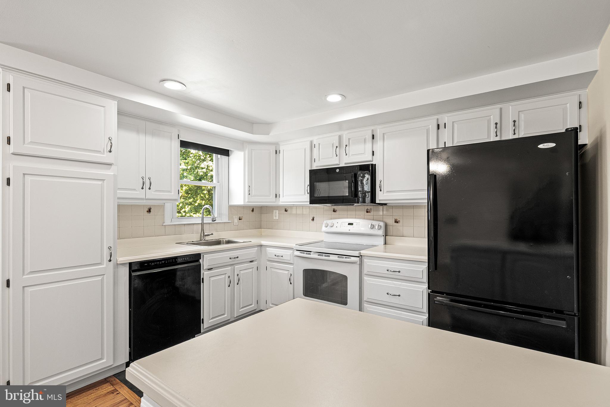 1018 Hopewell Road Downingtown, PA 19335 - Photo 11 of 37 Kitchen