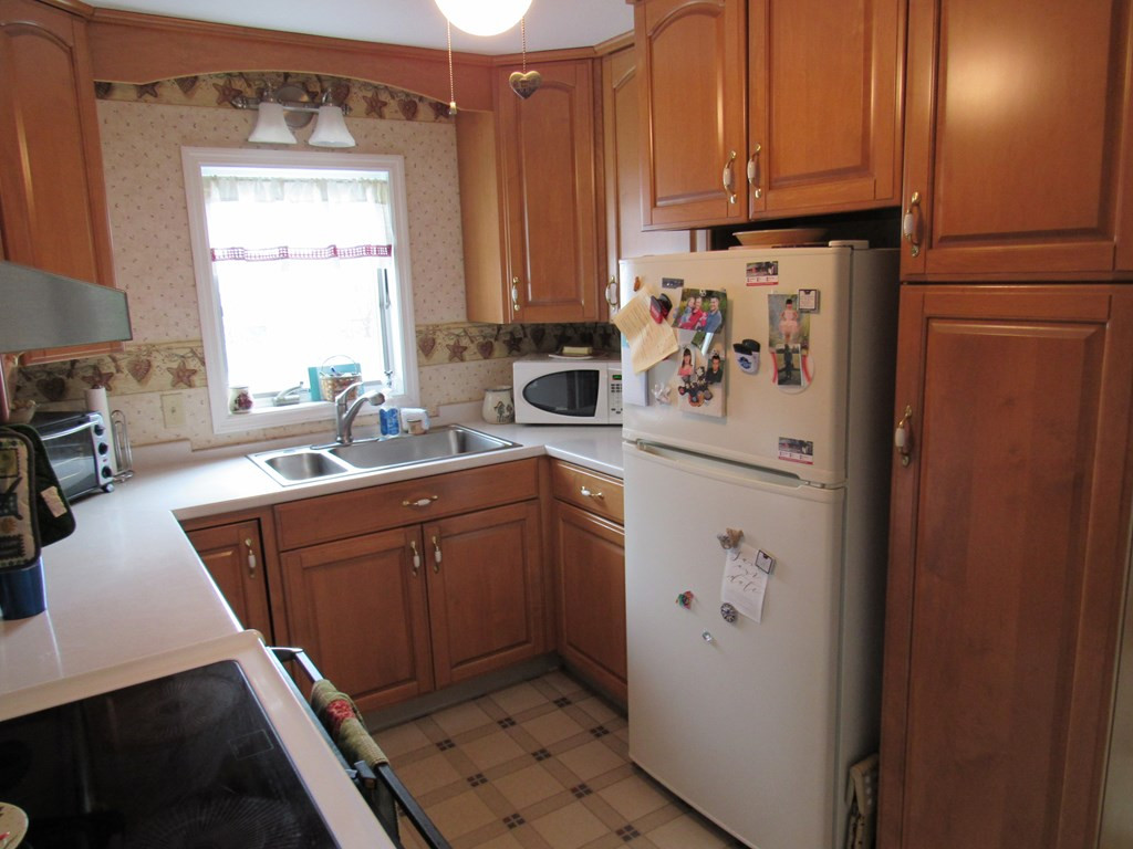 26 Labarre Street Plattsburgh, NY 12901 - Photo 4 of 30 Gallery Image 4