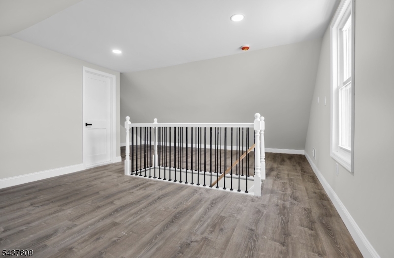 956 Adams Avenue Elizabeth, NJ 07201 - Photo 20 of 23
