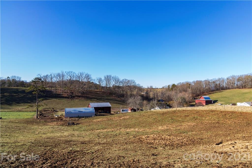 110 Saddle Ridge Drive, Unit 3 Alexander, NC 28701 - Photo 13 of 14 Gallery Image 13