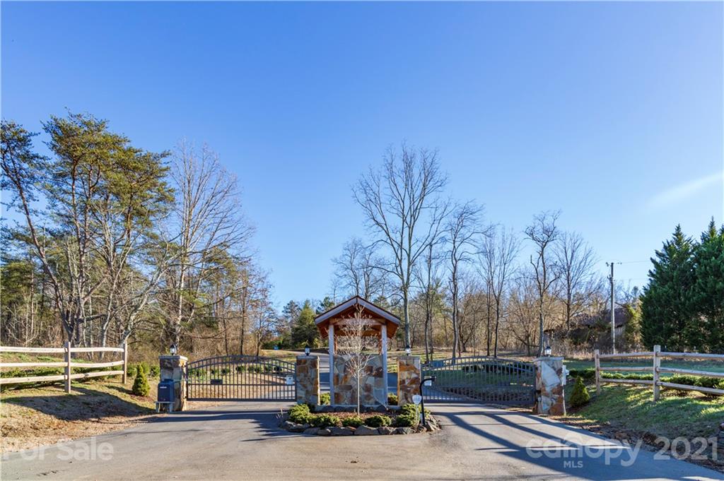 110 Saddle Ridge Drive, Unit 3 Alexander, NC 28701 - Photo 3 of 14 Gallery Image 3