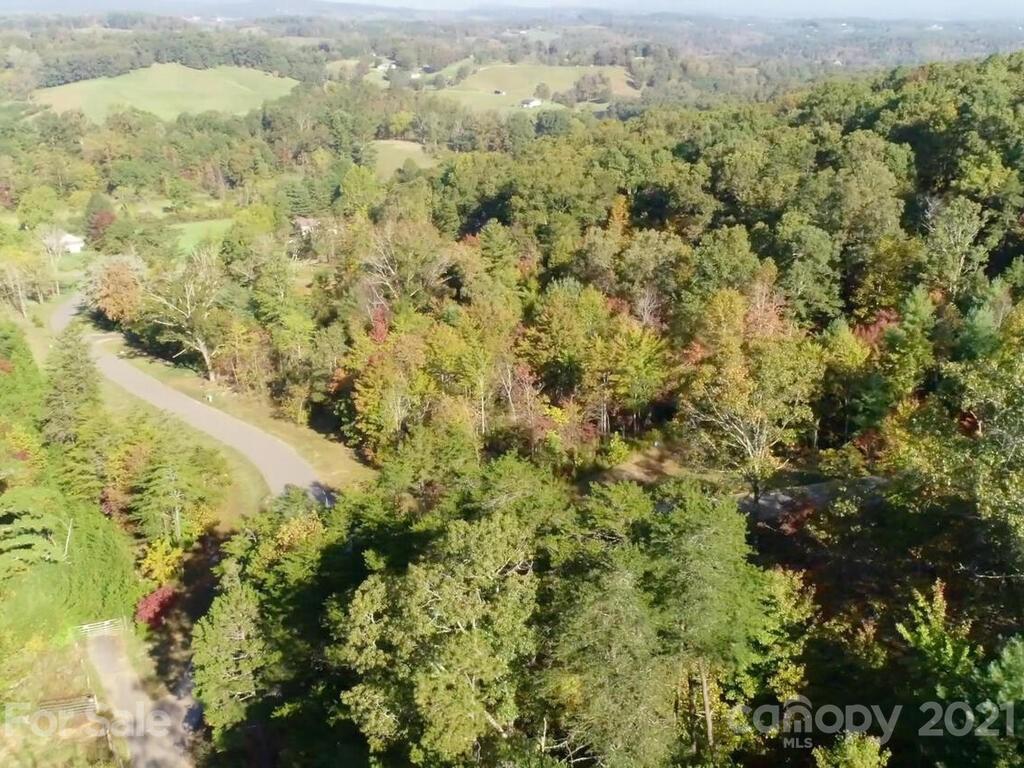 110 Saddle Ridge Drive, Unit 3 Alexander, NC 28701 - Photo 7 of 14 Gallery Image 7