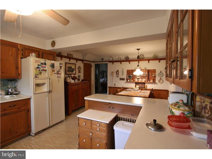 1380 Melvin Road Phoenixville, PA 19460 - Photo 11 of 25 Kitchen