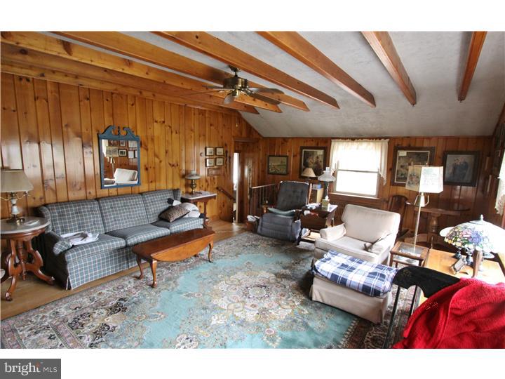 1380 Melvin Road Phoenixville, PA 19460 - Photo 14 of 25 Family Room