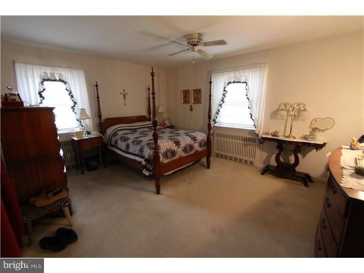 1380 Melvin Road Phoenixville, PA 19460 - Photo 17 of 25 Bedroom - Main