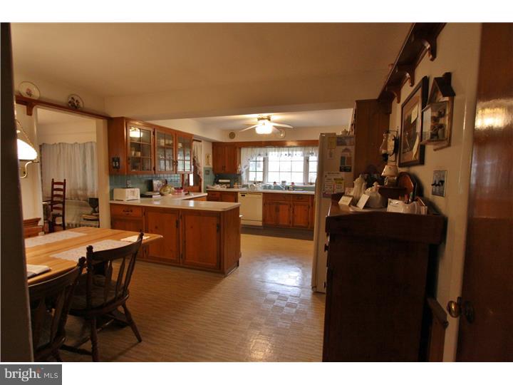 1380 Melvin Road Phoenixville, PA 19460 - Photo 9 of 25 Kitchen
