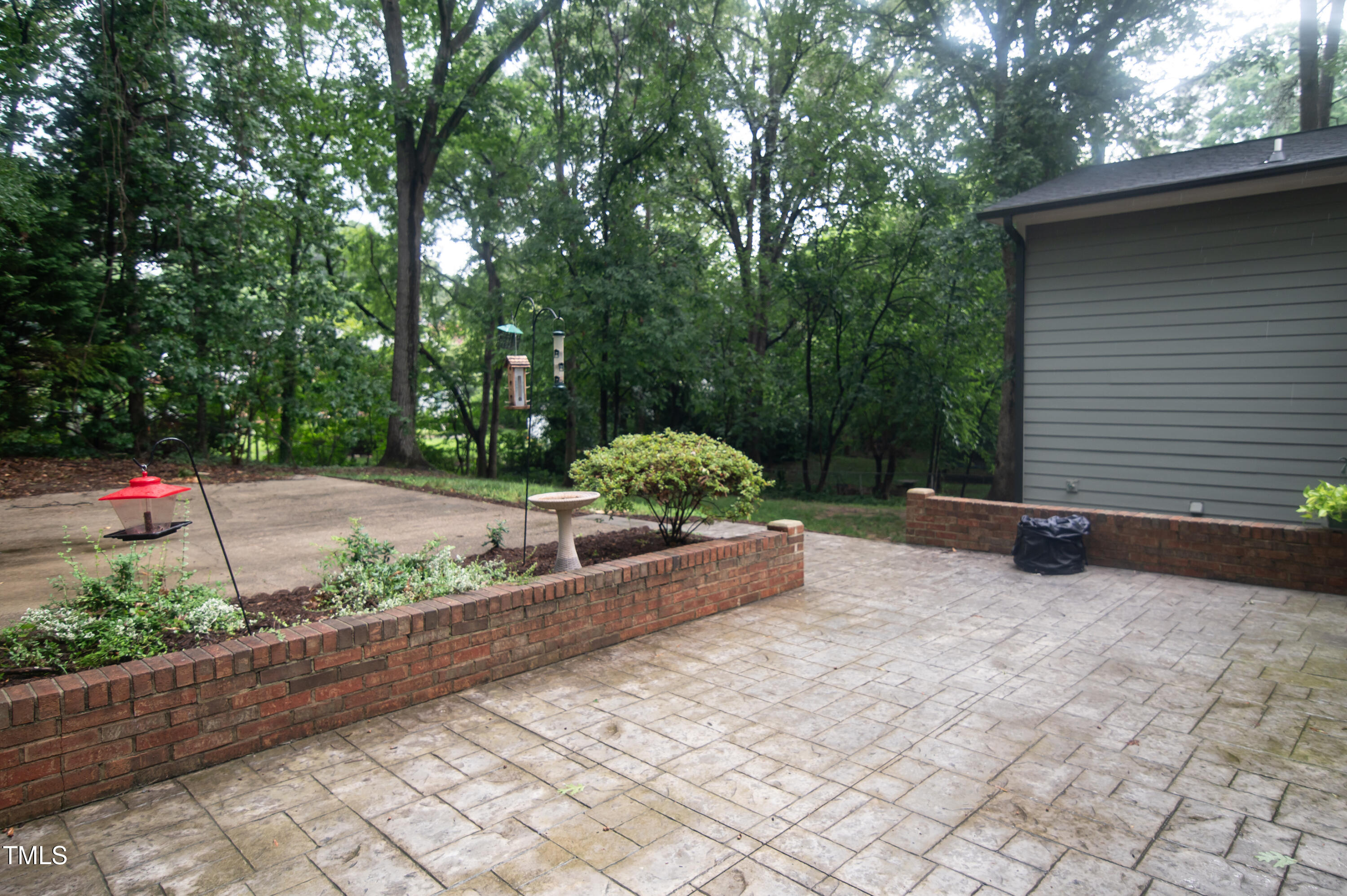 5012 Skidmore Street Raleigh, NC 27609 - Photo 26 of 27 a view of a backyard