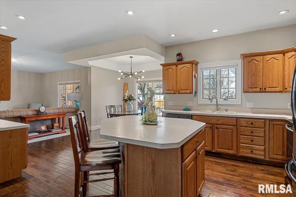 $499,900 | 2612 Dickens Drive, Springfield, IL 62711