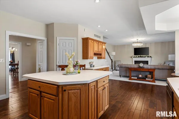 $499,900 | 2612 Dickens Drive, Springfield, IL 62711