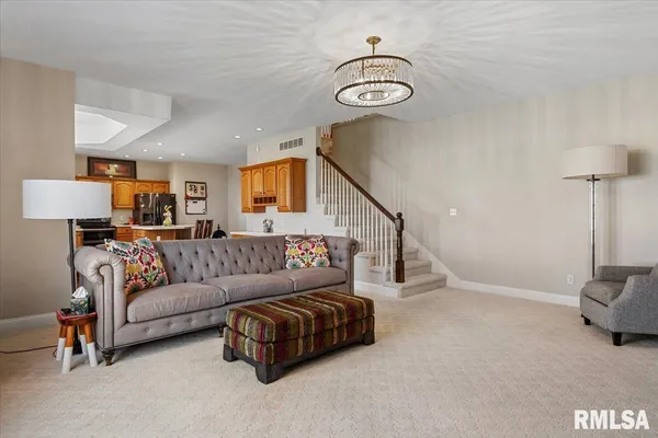 $499,900 | 2612 Dickens Drive, Springfield, IL 62711