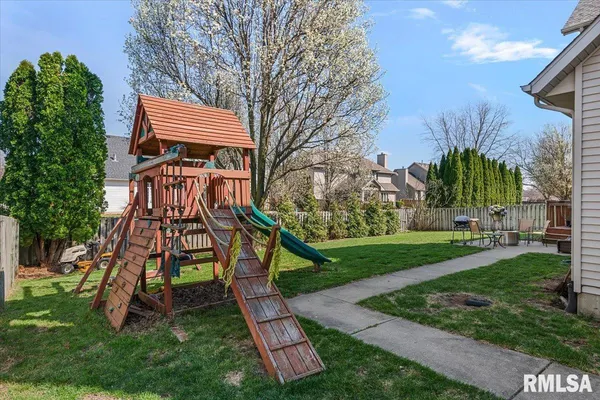 $499,900 | 2612 Dickens Drive, Springfield, IL 62711