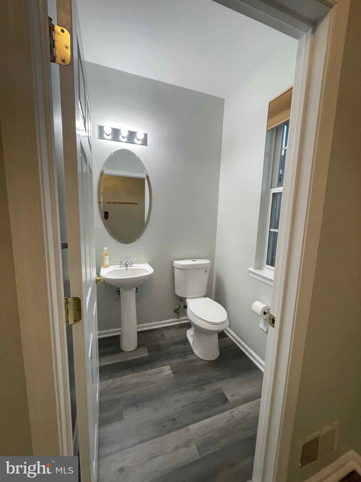 59 Warwick Road Princeton Junction, NJ 08550 - Photo 26 of 36 Powder Room