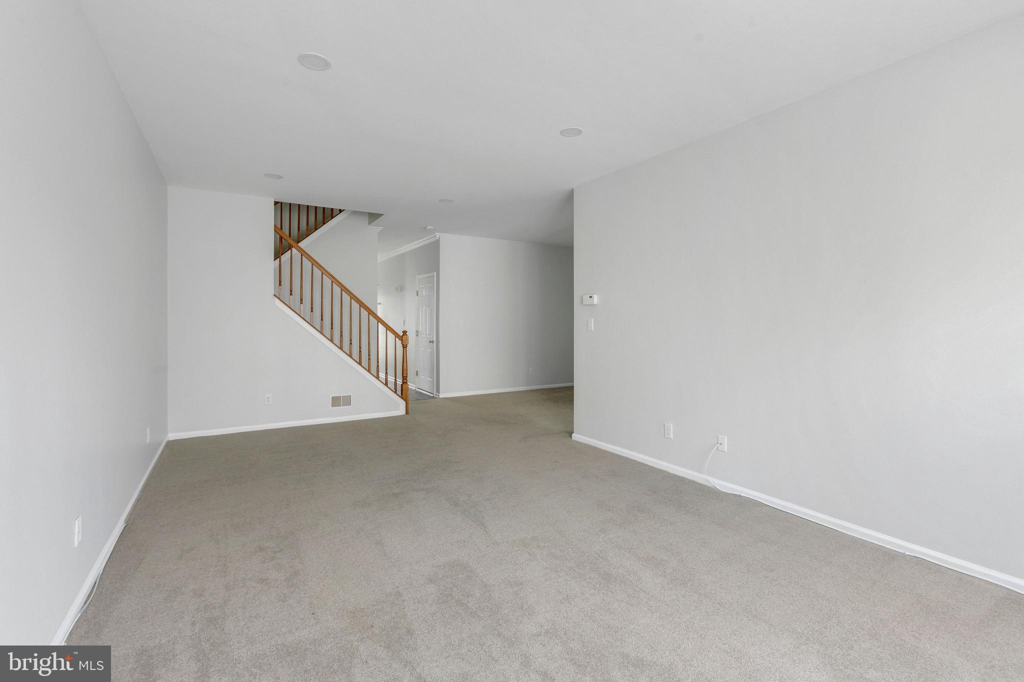 59 Warwick Road Princeton Junction, NJ 08550 - Photo 5 of 36 Living Room