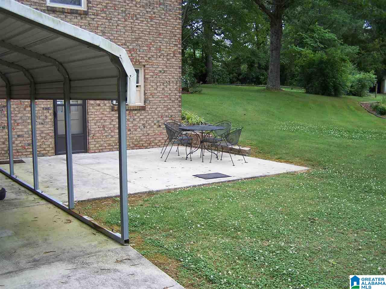 1595 Robin Hill Road Oneonta, AL 35121 - Photo 10 of 48