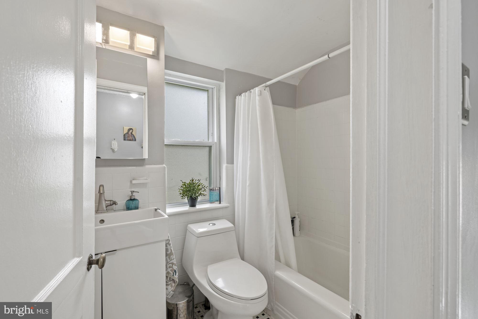 315 Marvin Road Silver Spring, MD 20901 - Photo 16 of 36