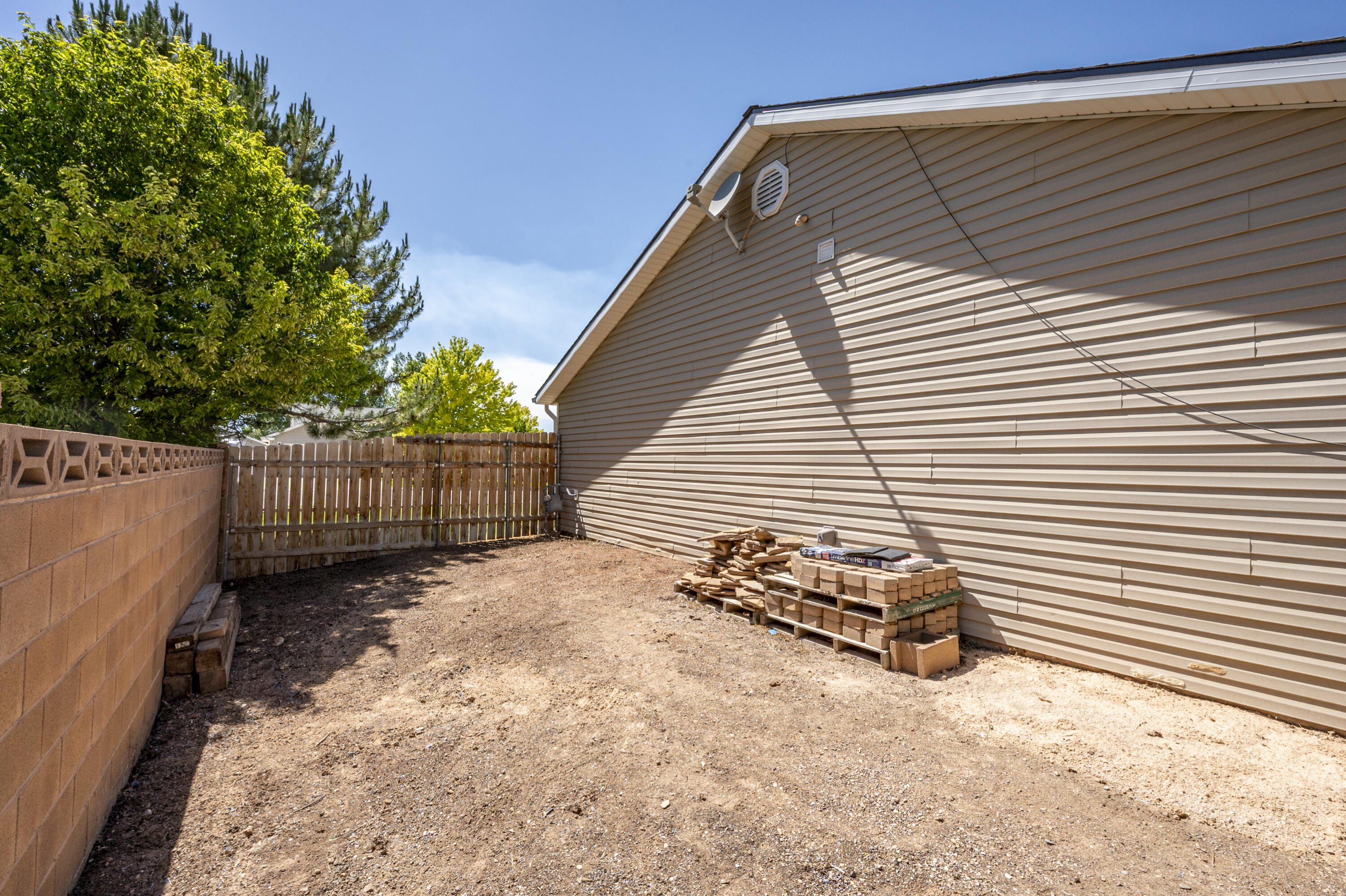 4510 North Half Mile Road Cedar City, UT 84721 - Photo 39 of 48 The yard is fully fenced and ready to make your own!