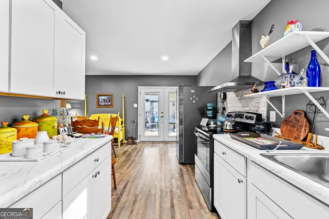 a kitchen with lots of counter top space