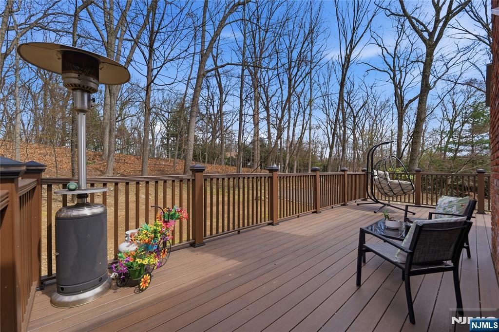 947 Franklin Lake Road Franklin Lakes, NJ 07417 - Photo 7 of 36